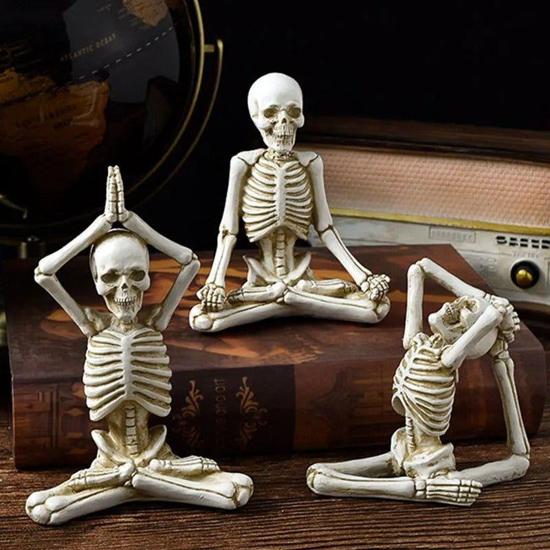 Sculpture décorative en résine représentant un squelette en posture de yoga, noir et blanc, méditation, apaisante, accessoire de décoration moderne | Sansoti